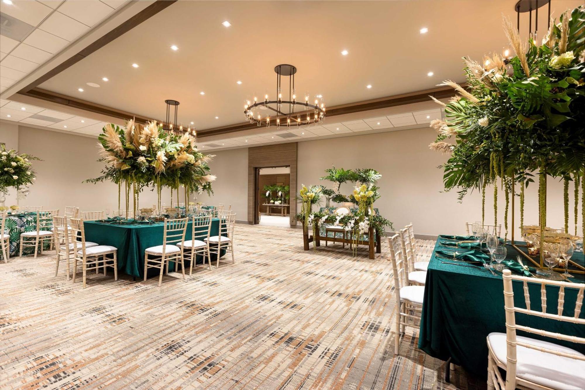 Four Points By Sheraton Caguas Real Exterior photo