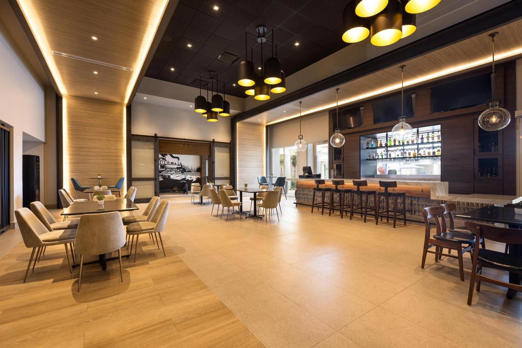 Four Points By Sheraton Caguas Real Exterior photo